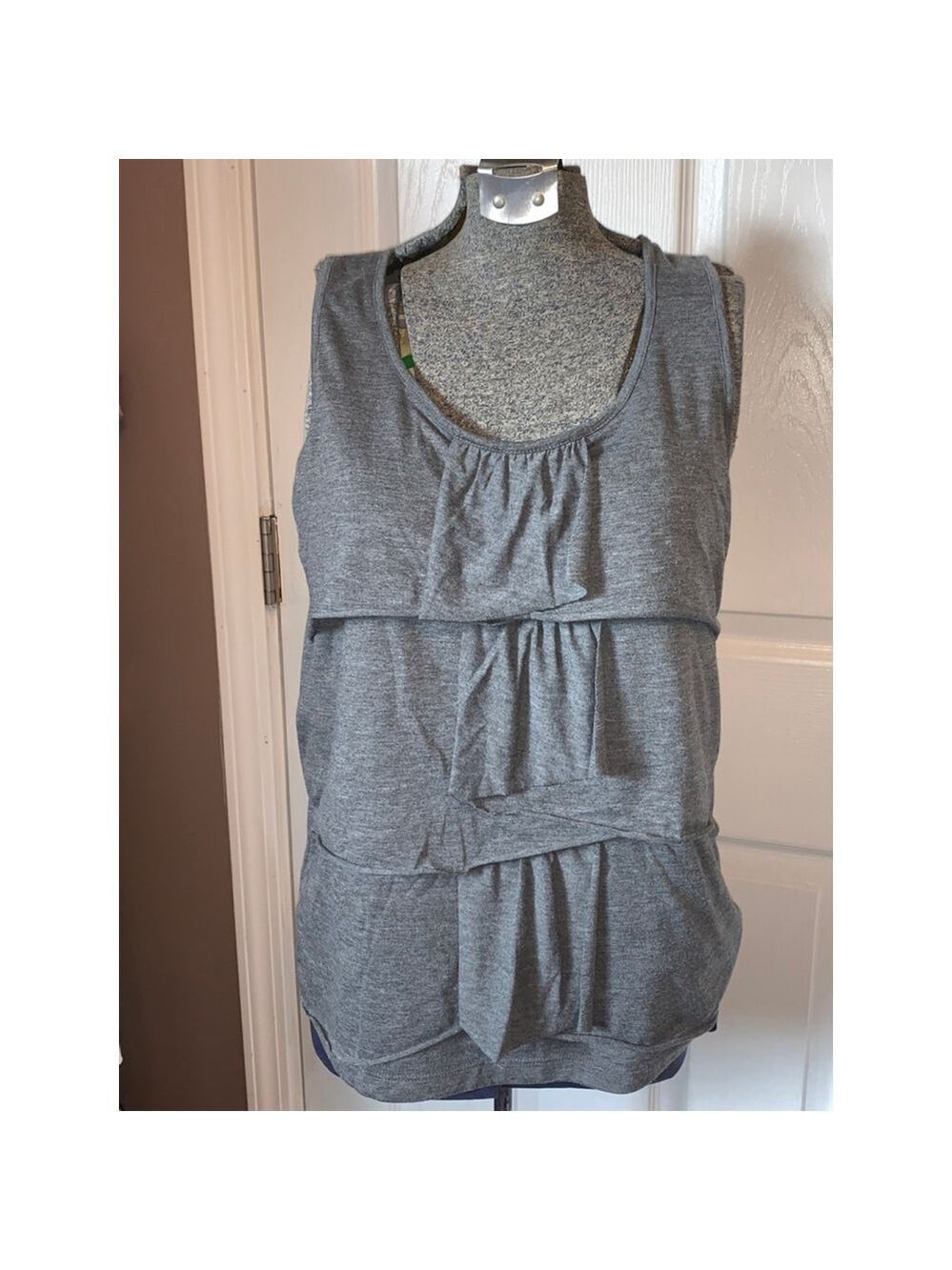 Women's Talbots Gray Tiered Ruffle Tank Top Size M